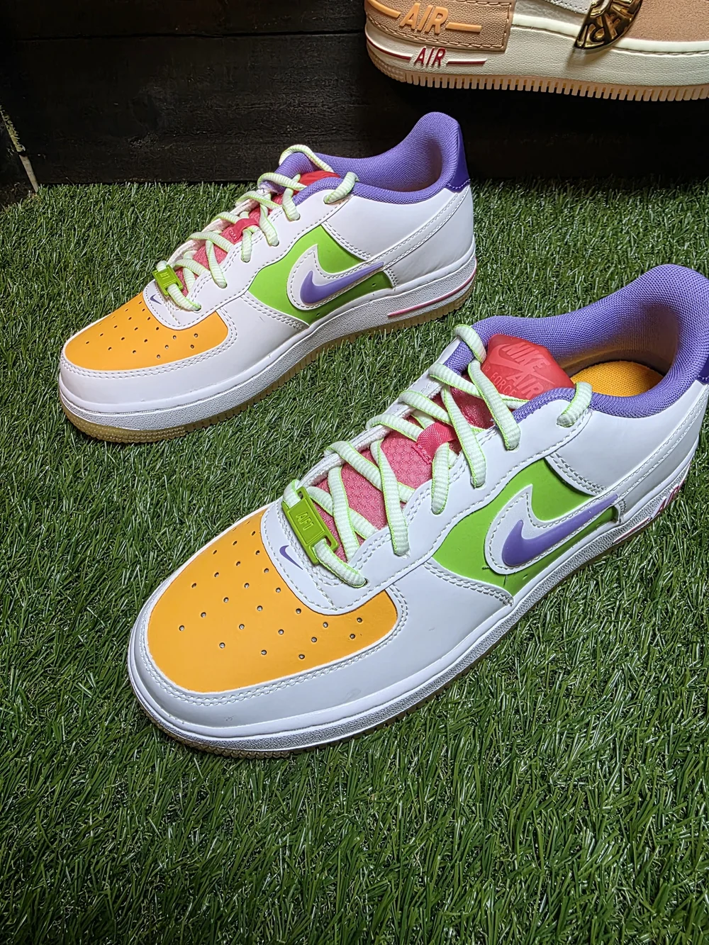 Kids' 5.5y Nike Air Force 1 LV81 Sneakers — White with Orange, Green & Purple